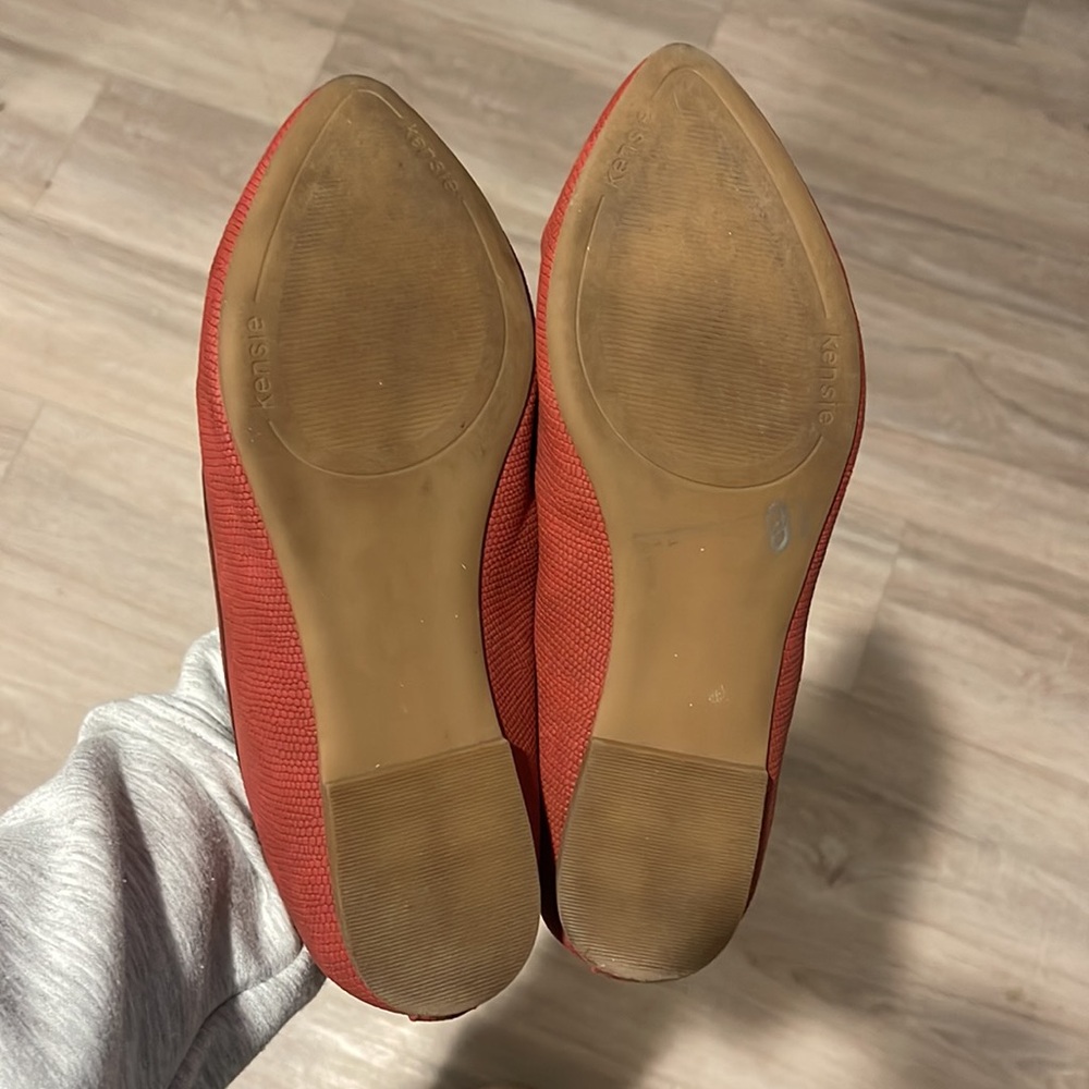 Red Pointy Toe Flats - Picture 3 of 3